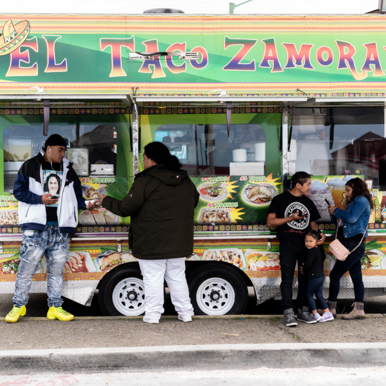 March 10, 2020: El Taco Zamorano food truck, International Boulevard at High Street, Oakland, California. © Camilo José Vergara 